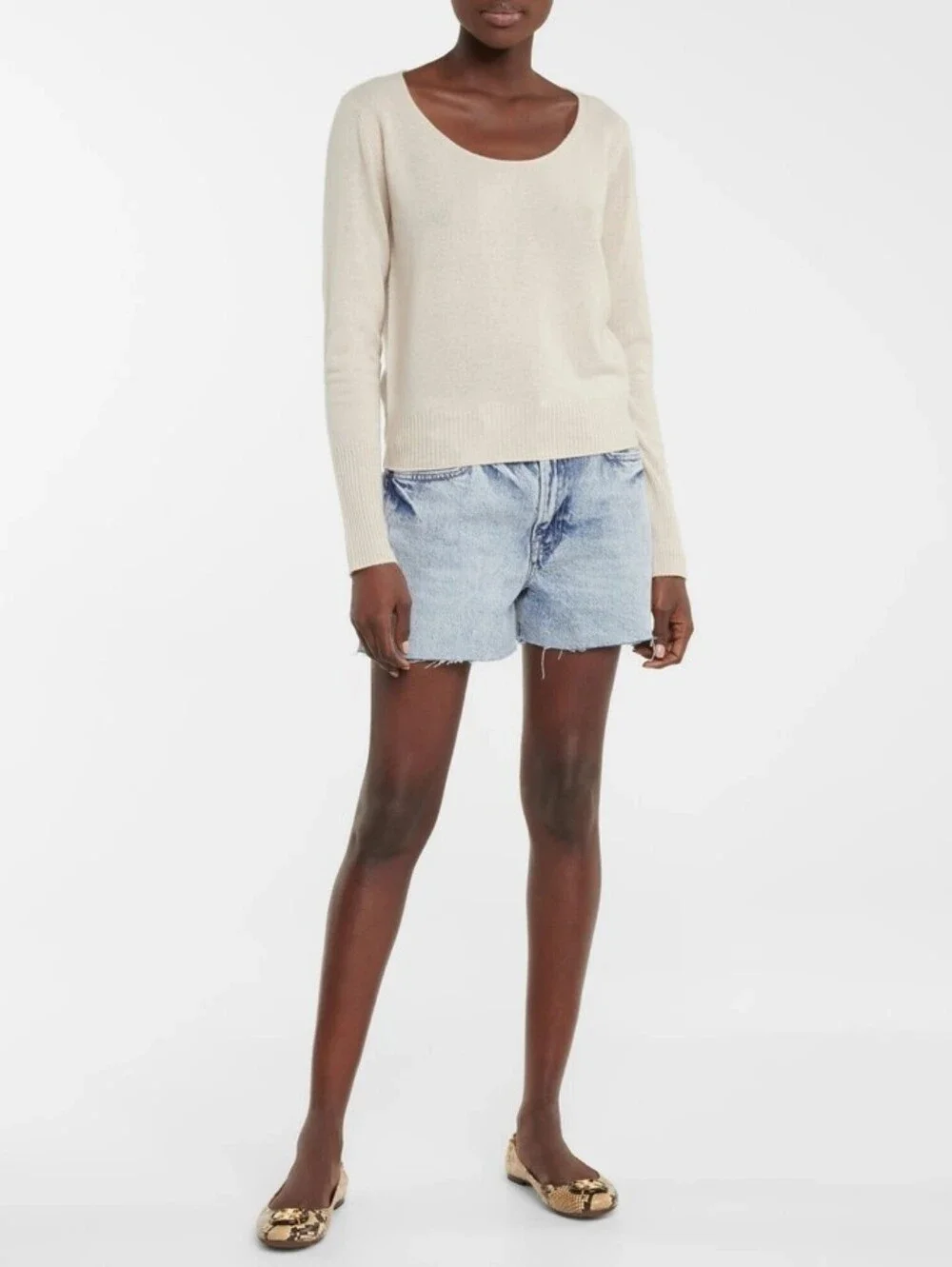 FRAME Denim Le Simone Cut Off Denim Short  - 26